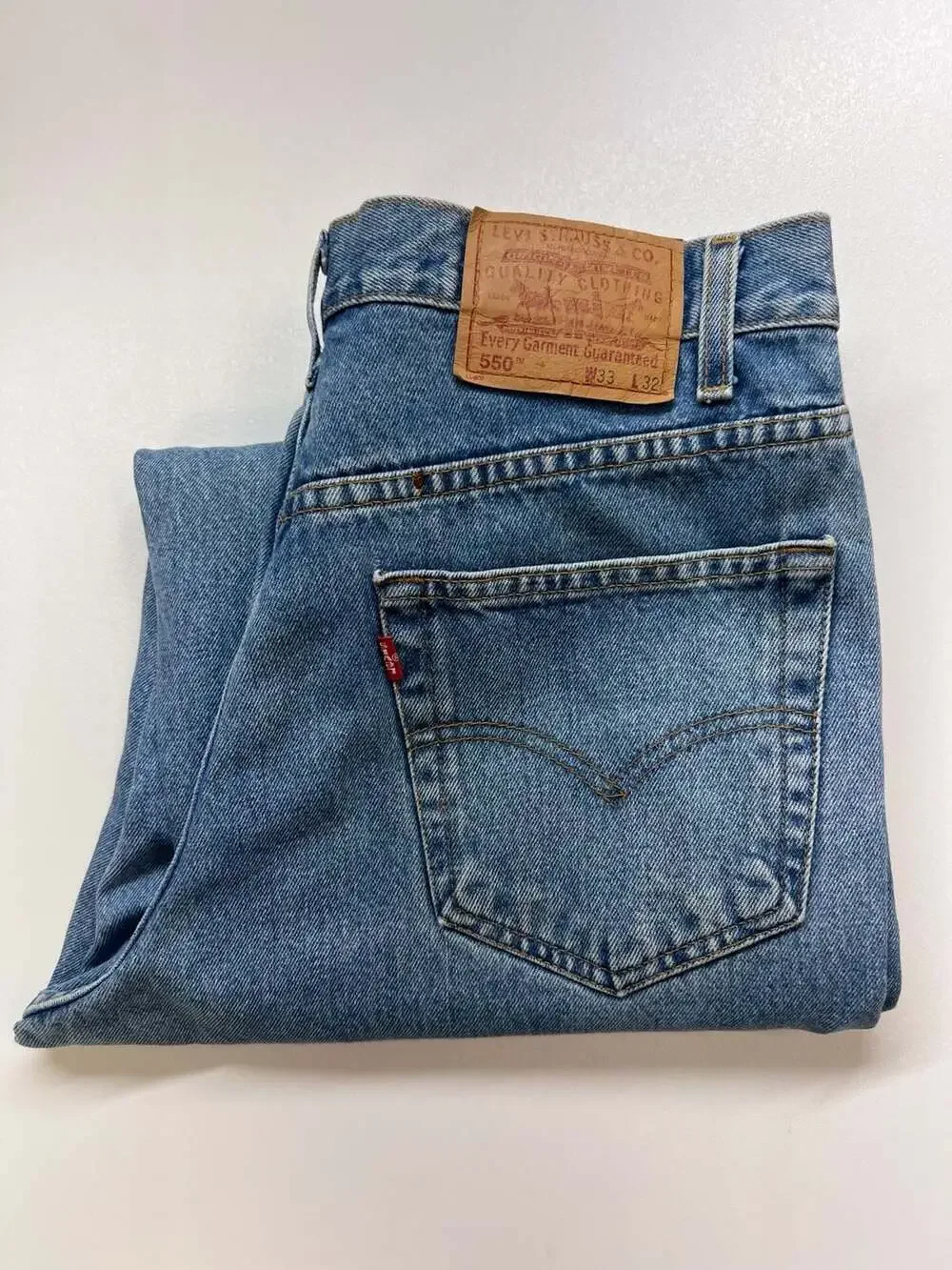 Vintage 2000 Levis 550 Relaxed Fit Tapered Jeans Mens 33x32 Medium Wash 0433